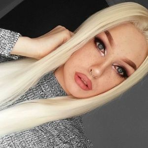 24” BLONDE  STRAIGHT LACEFRONT WIG *NEW*